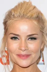 Anita Briem as Elizabeth in Dylan Dog: Dead of Night