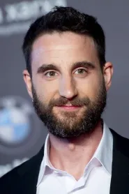 Dani Rovira as Ramón in 100 Meters