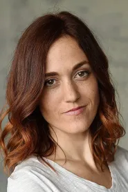 Abby Eiland as Carrie in The Party