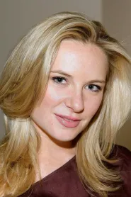 Lee-Anne Summers as Penny Fuller in Momentum