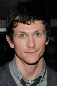 Jonathan Tucker as Dennis Kelly in Hostage
