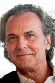 Jose Coronado as El Coyote / César de Echagüe in El Coyote: Don César de Echagüe