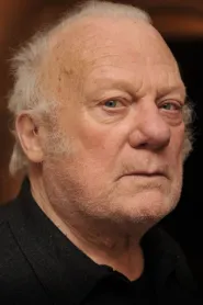 Philippe Nahon as Pierre in The Château