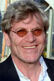 Tchéky Karyo as Bob in Nikita