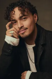 Tonatiuh as Luis Molina / Kendall Nesbitt in Kiss of the Spider Woman