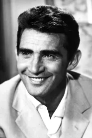 Walter Chiari as Giorgio in Traces of an Amorous Life