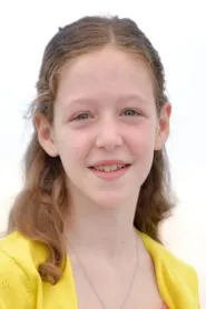 Alida Baldari Calabria as Alida in Dogman