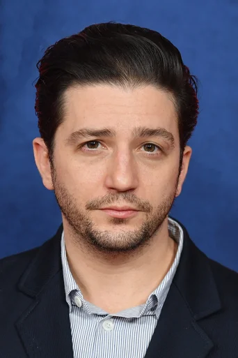 John Magaro - Acting Profile Photo