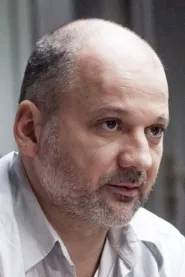 Szabolcs Thuróczy as Old man in White God