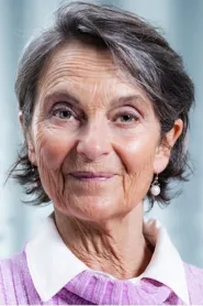 Suzanne Reuter as Caroline in Handbok för superhjältar