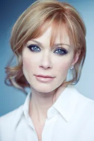 Lauren Holly as Lt. Emily Lake in Down Periscope