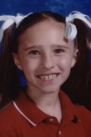 Hope Elizabeth Reeves as Elizabeth in There Will Be Blood