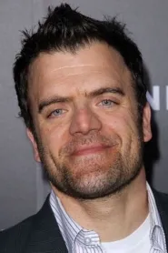 Kevin Weisman as Brinx in Beverly Hills Family Robinson