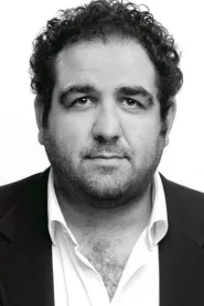 Joe Pingue as Lester Goodman in Anon