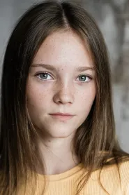 Mae Higgins as Elaine in Power Ballad