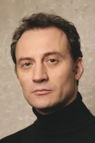 Anatoliy Belyy as Vladislav Konstantinov in Metro
