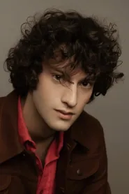 Dominic Sessa as Angus Tully in The Holdovers