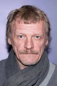 Aleksey Serebryakov as Stas in Gloss