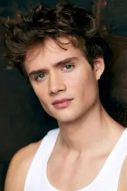 Shea Pritchard as Dylan Morris in The Kiss List