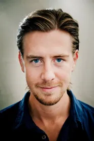 Pål Sverre Hagen as Thor Heyerdahl in Kon-Tiki