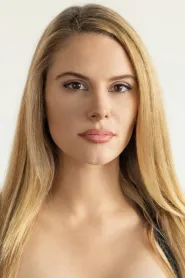 Jackie Moore as Tracy in Atlantic Rim