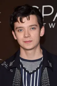 Asa Butterfield as Bruno in The Boy in the Striped Pyjamas