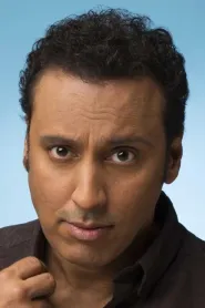 Aasif Mandvi as Roger Chetty in The Internship