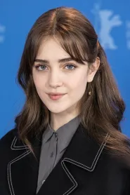 Talia Ryder as Gabbi Broussard in Do Revenge