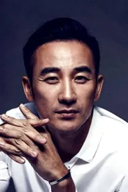 Uhm Tae-woong as Kim Seong-beom in S.I.U.