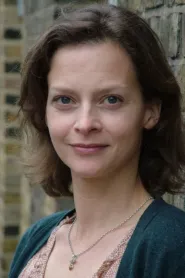 Julie Cox as Beth in The Oxford Murders