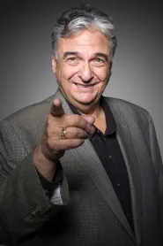 Gregory Nava - Regizor in Selena