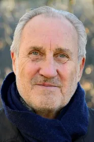 Ralph Carlsson as Agnes' Father Olof in Show Me Love