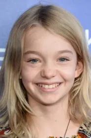 Shree Crooks as Zaja Cash in Captain Fantastic