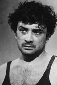 Victor Cavallo as Adelfo in Tragedy of a Ridiculous Man