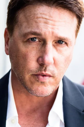 Lochlyn Munro - Acting Profile Photo