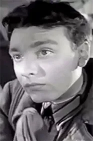 Konstantin Kadochnikov as Volodya in The Cranes Are Flying