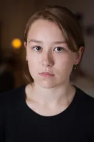 Liv Hill as Betty in The Little Stranger