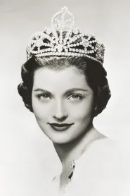 Lee Meriwether as Mrs. Hastings in The Ultimate Life