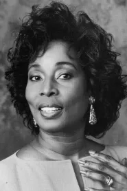 Madge Sinclair as Queen Aoleon in Coming to America