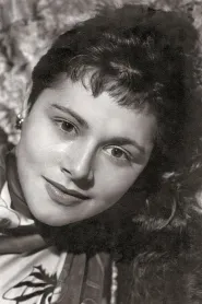 Maria Fernanda as D. Maria I in Carlota Joaquina, Princess of Brazil