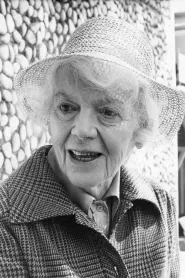 Johanna Hofer as Heinrich's Mother in Possession