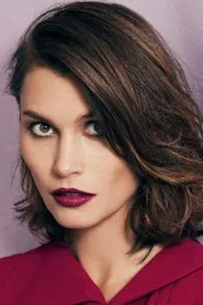 Lisa Loven Kongsli as Ebba in Force Majeure