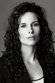 Holly Dignard as Lelia in The Christmas Train