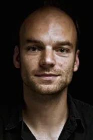 Thomas Stuber - Regizor in Dark Satellites