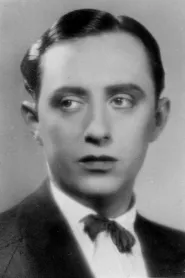 Curt Bois as Homer in Wings of Desire