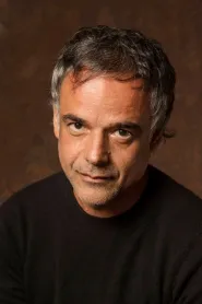 Ângelo Antônio as Dr. Eronildes in The Seamstress