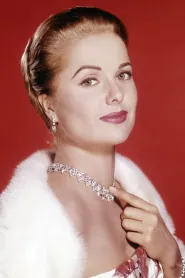 Martha Hyer as Elizabeth Tyson in Sabrina