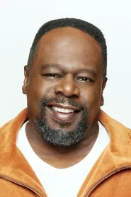 Cedric the Entertainer as Lamar in Larry Crowne