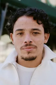 Anthony Ramos as Ramon Hall in Honest Thief