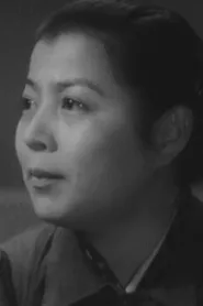 Yôko Yaguchi as Tsuru Watanabe, president of women workers in The Most Beautiful